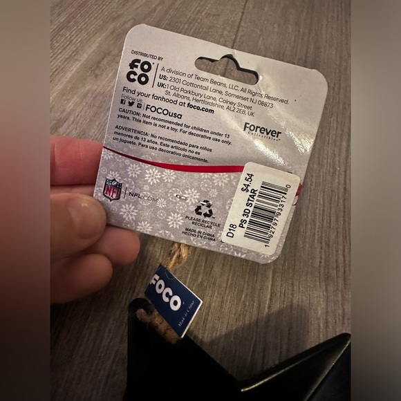 FOCO NFL Pittsburgh Steelers Team Metal Distressed Star Christmas Ornament NWT - Picture 5 of 5